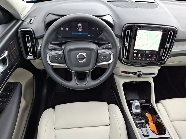 Used 2025 Volvo XC40 B5 Ultra w/ Climate Package AWD/4WD image 15