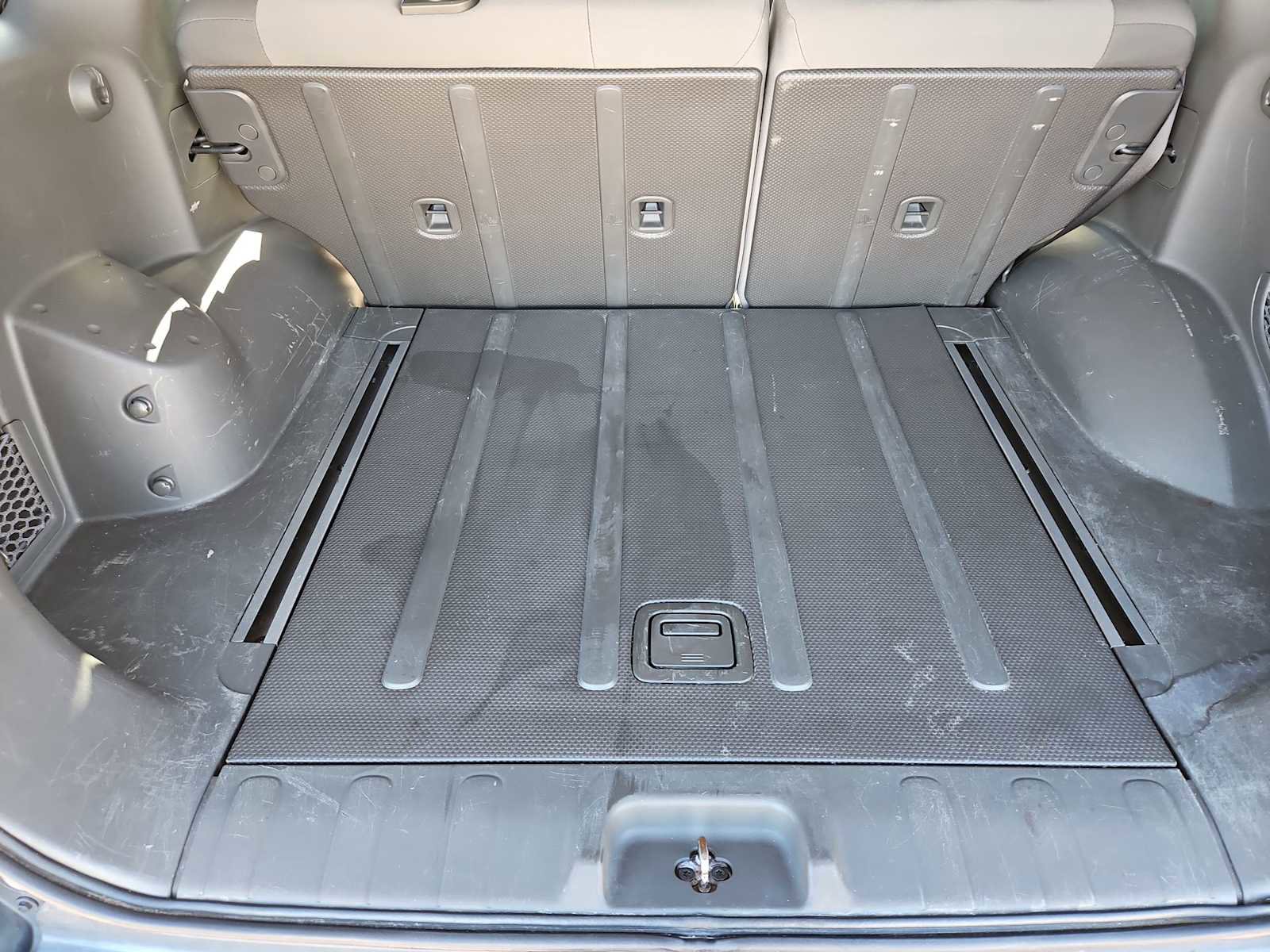 Used 2015 Nissan Xterra S w/ Value Package image 31