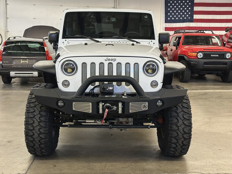 Used 2015 Jeep Wrangler Unlimited Rubicon w/ Connectivity Group AWD/4WD image 7