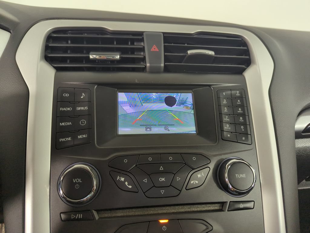 Used 2015 Ford Fusion SE w/ Equipment Group 201A FWD image 26