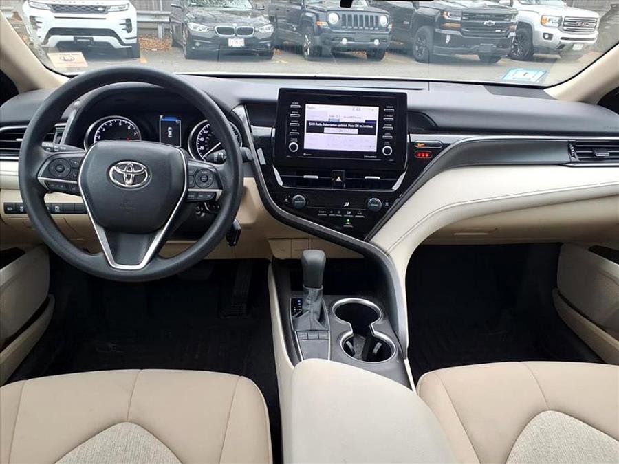 Used 2022 Toyota Camry LE image 21
