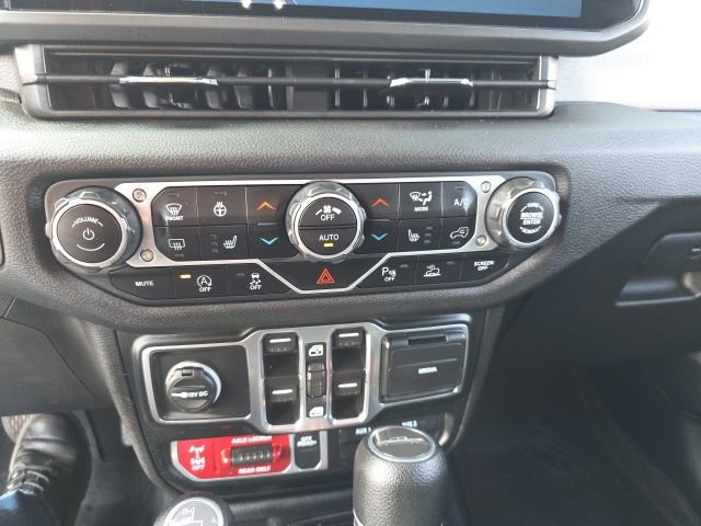 Used 2024 Jeep Gladiator Sport AWD/4WD image 31