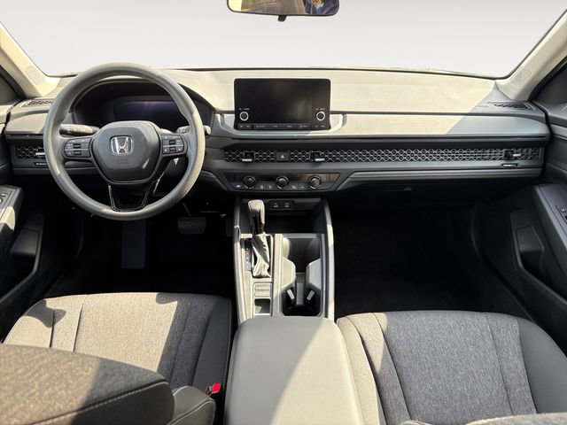 Used 2023 Honda Accord EX image 10