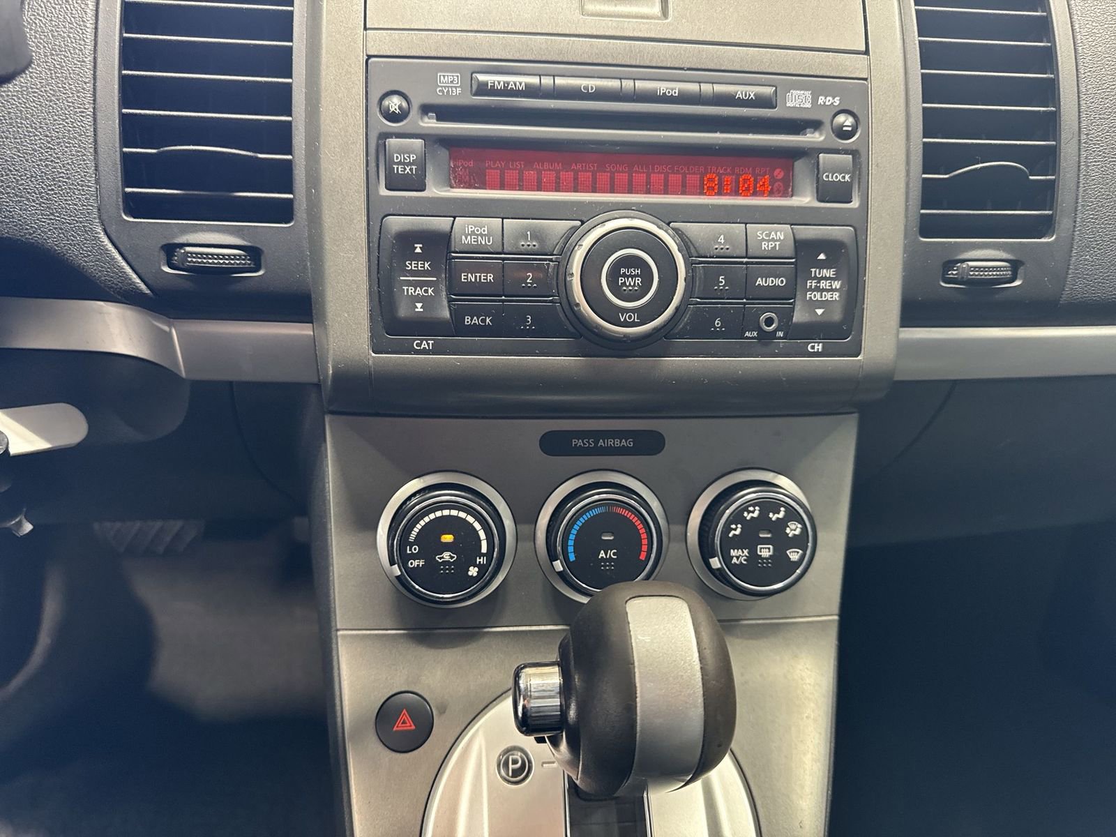 Used 2011 Nissan Sentra 2.0 SR FWD image 13