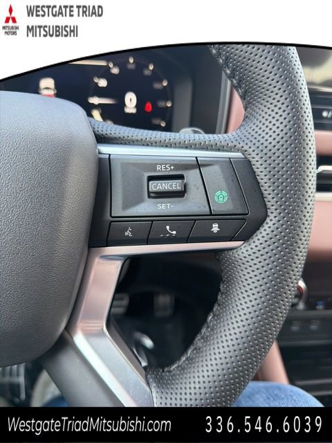 New 2026 Mitsubishi Outlander SEL image 15