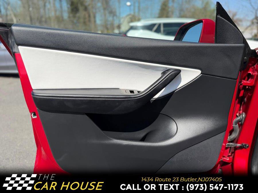Used 2021 Tesla Model Y Long Range AWD/4WD image 14