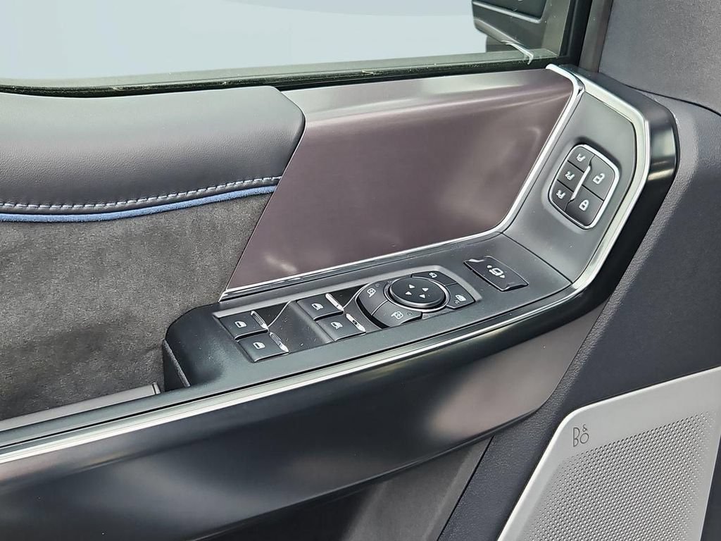 New 2026 Ford F250 Platinum AWD/4WD image 10