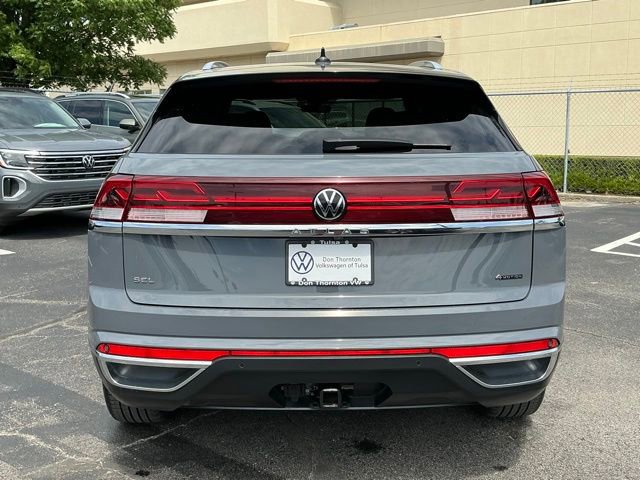 Used 2024 Volkswagen Atlas Cross Sport SEL AWD/4WD image 4