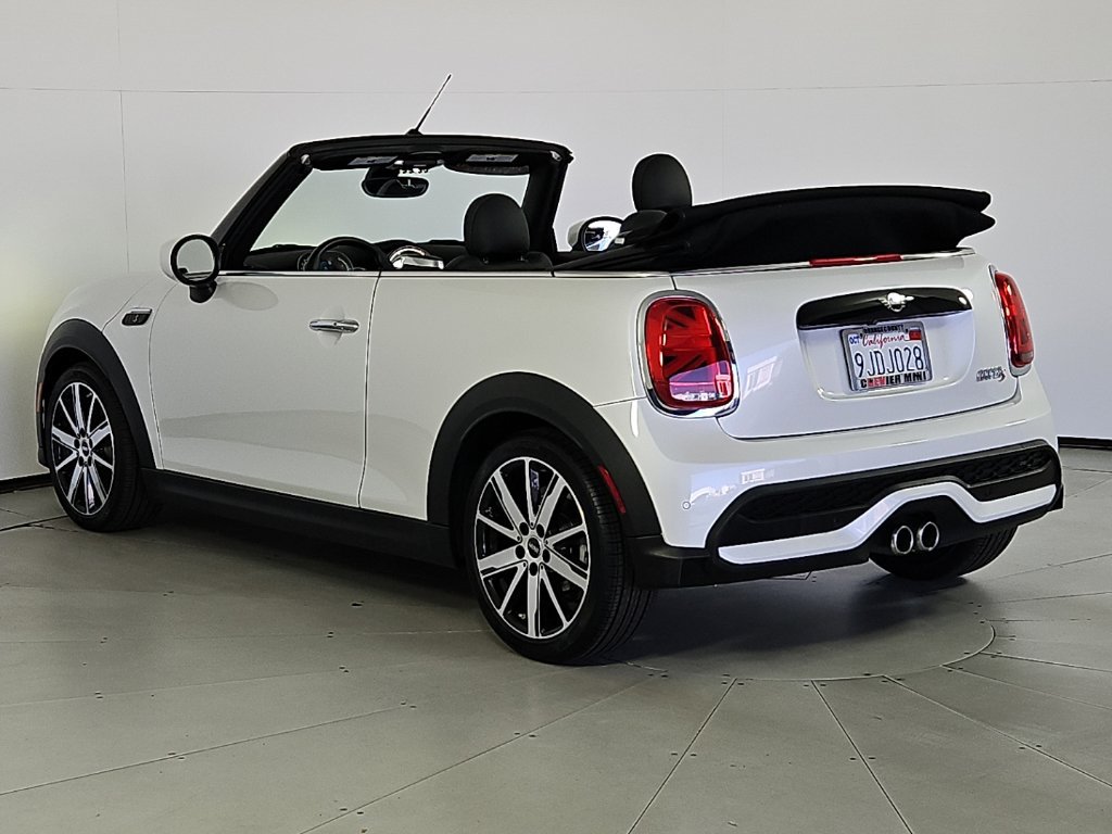Certified 2024 MINI Cooper S FWD image 9