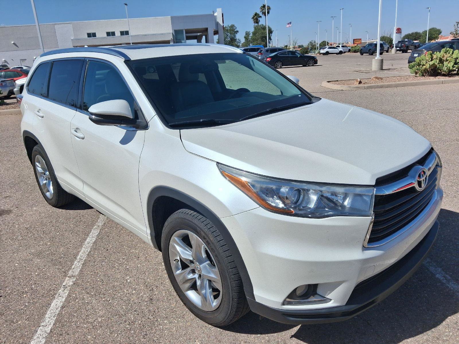 Used 2014 Toyota Highlander Limited FWD image 7