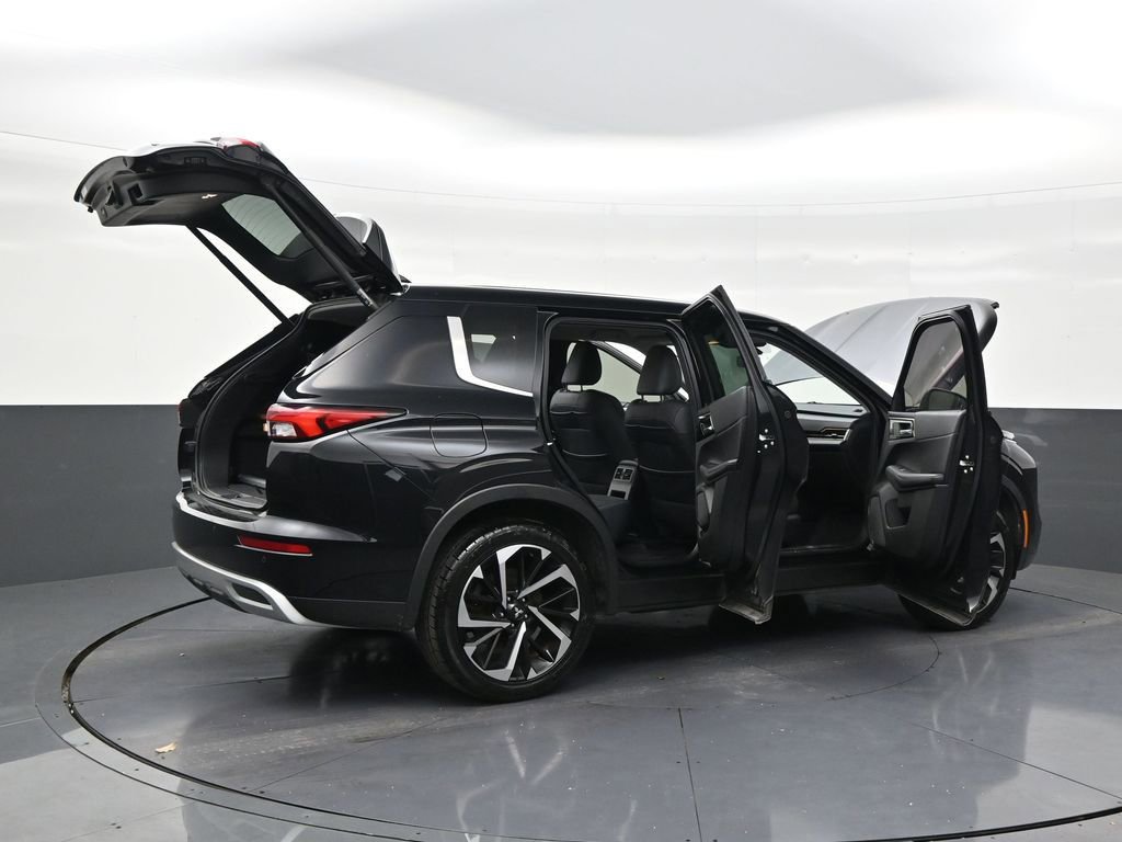 Used 2022 Mitsubishi Outlander SE image 29