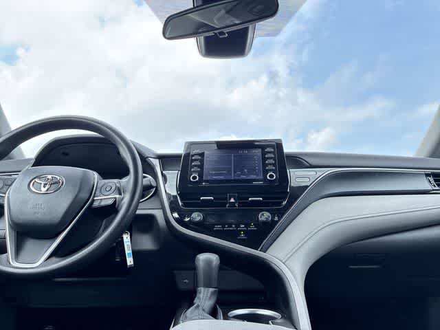 Used 2022 Toyota Camry LE FWD image 28