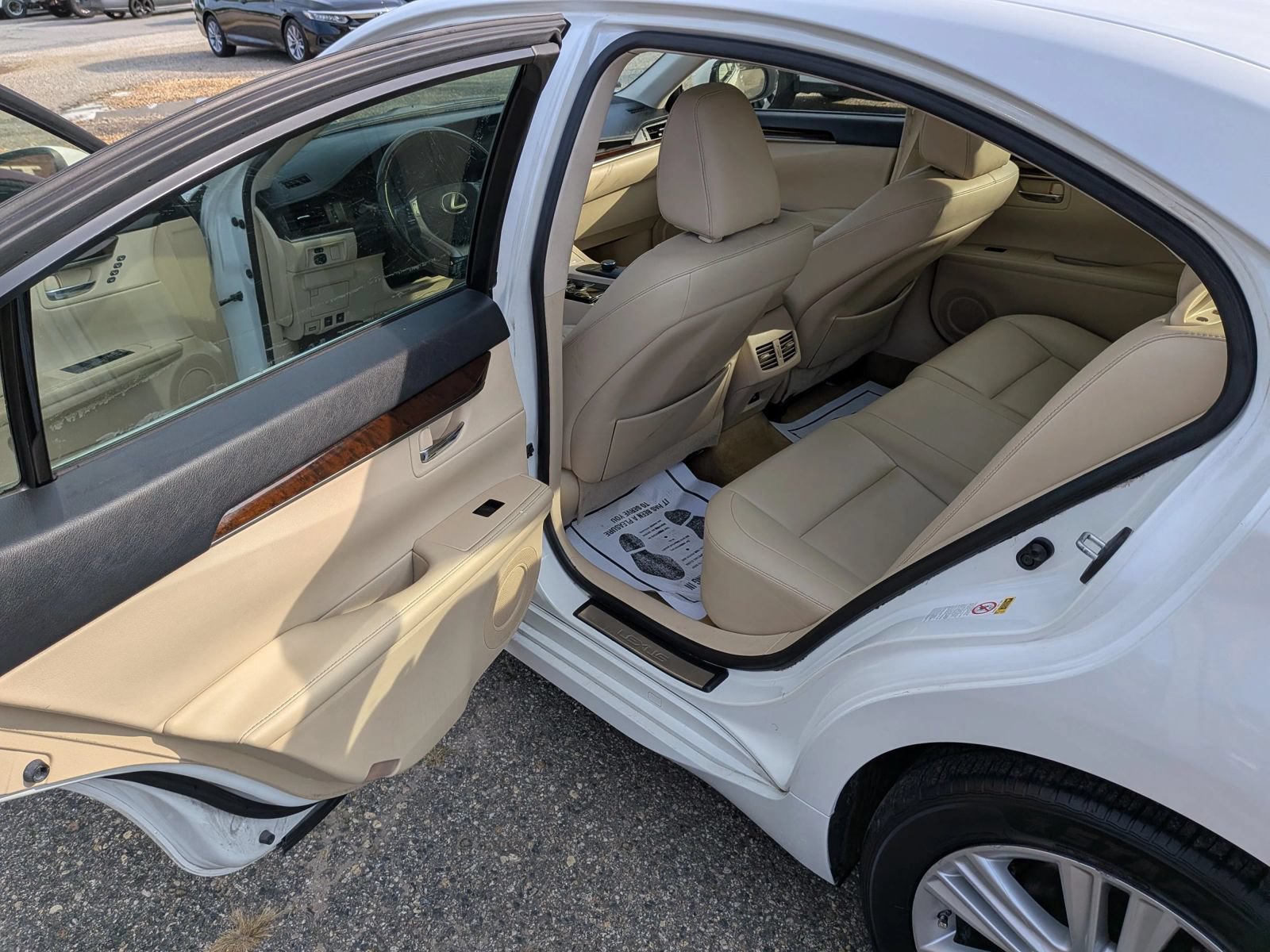 Used 2013 Lexus ES 350 w/ Premium Pkg FWD image 26