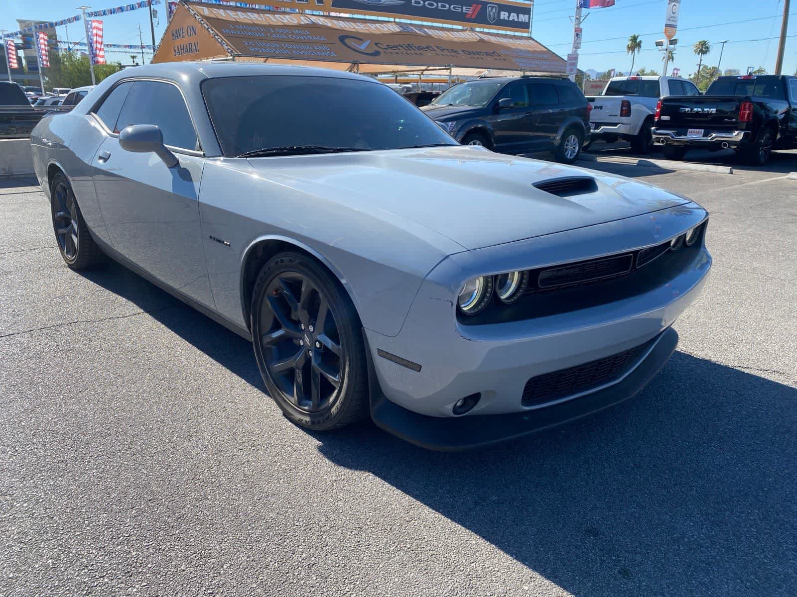 Used 2022 Dodge Challenger R/T w/ Blacktop Package RWD image 4