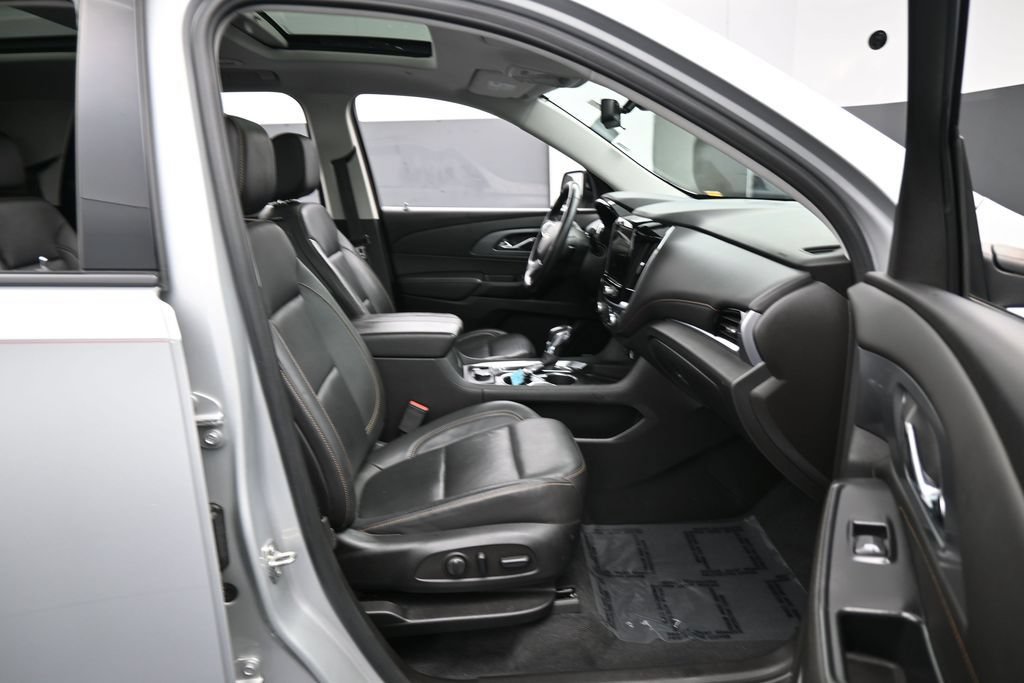 Used 2021 Chevrolet Traverse Premier w/ Redline Edition FWD image 56