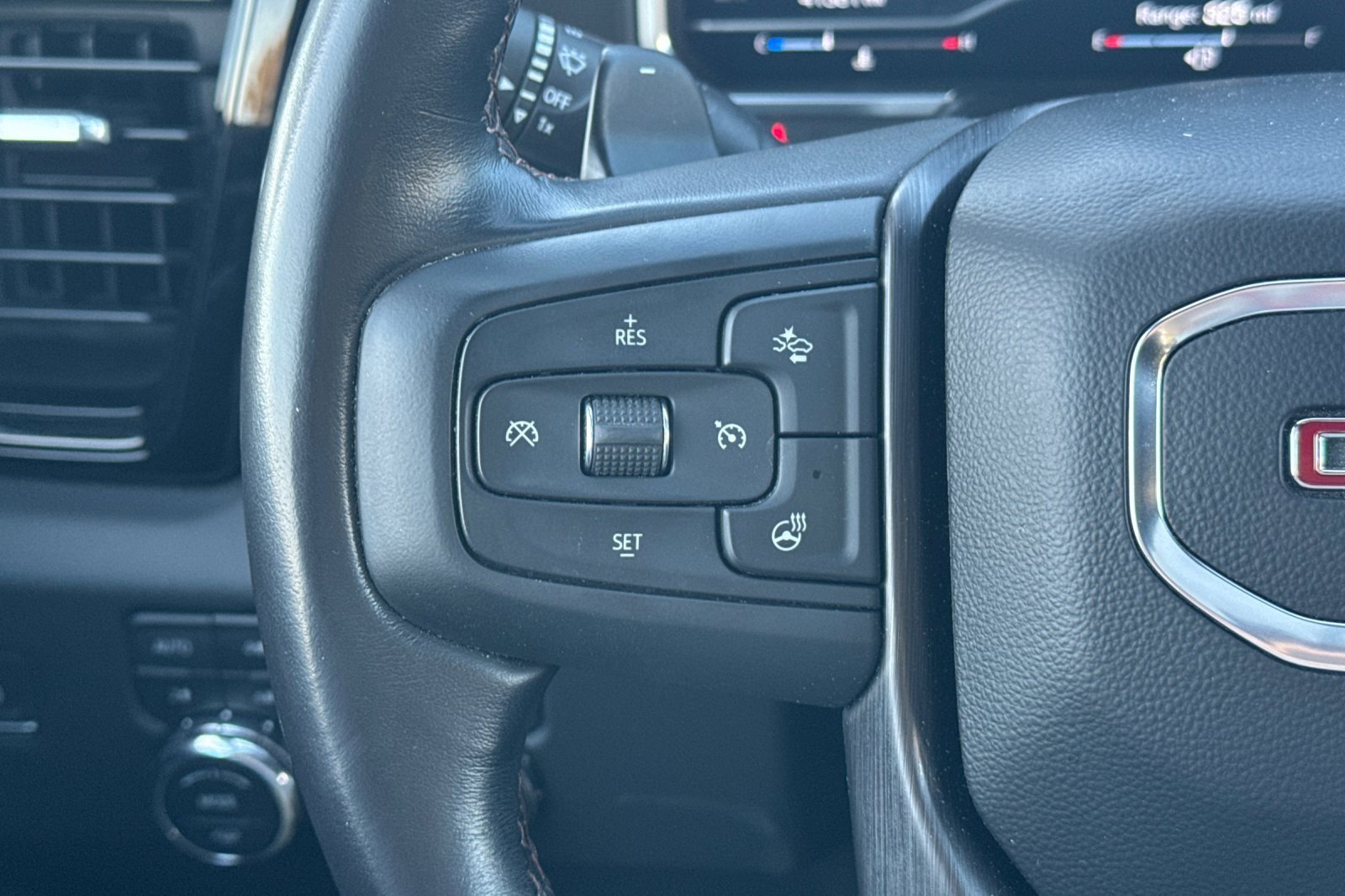 Used 2022 GMC Sierra 1500 AT4 w/ AT4 Premium Package image 37