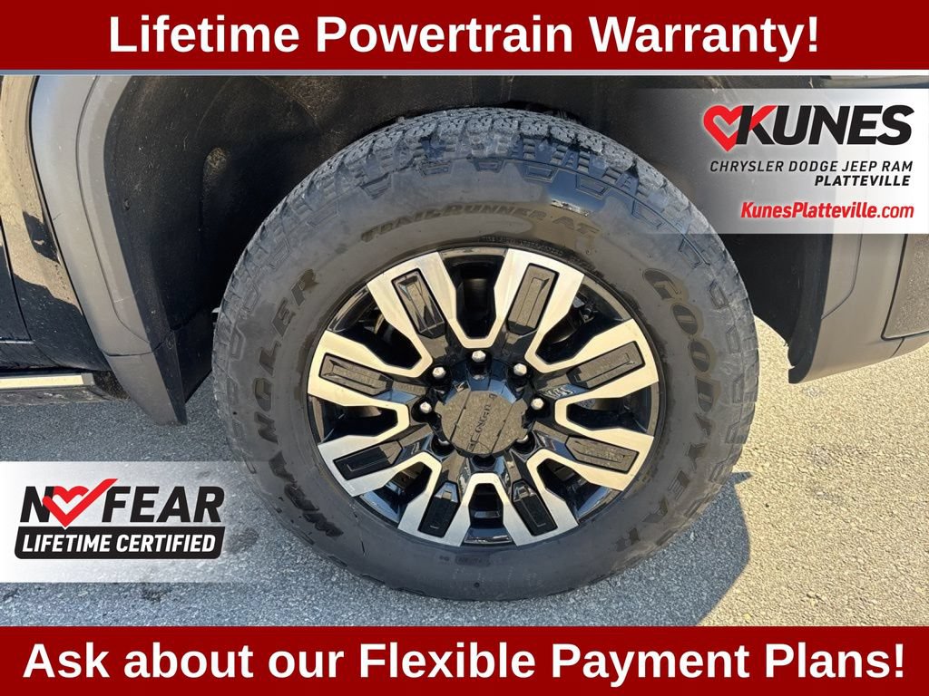 Used 2025 GMC Sierra 3500 Denali Ultimate AWD/4WD image 15