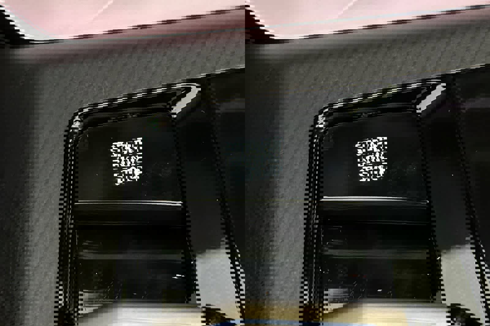 Used 2025 BMW X3 xDrive30i w/ Premium Package image 22