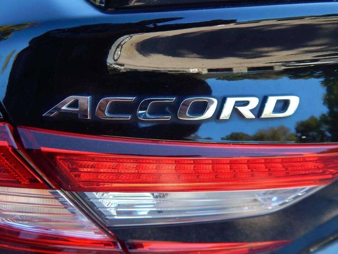 Used 2018 Honda Accord Sport image 53