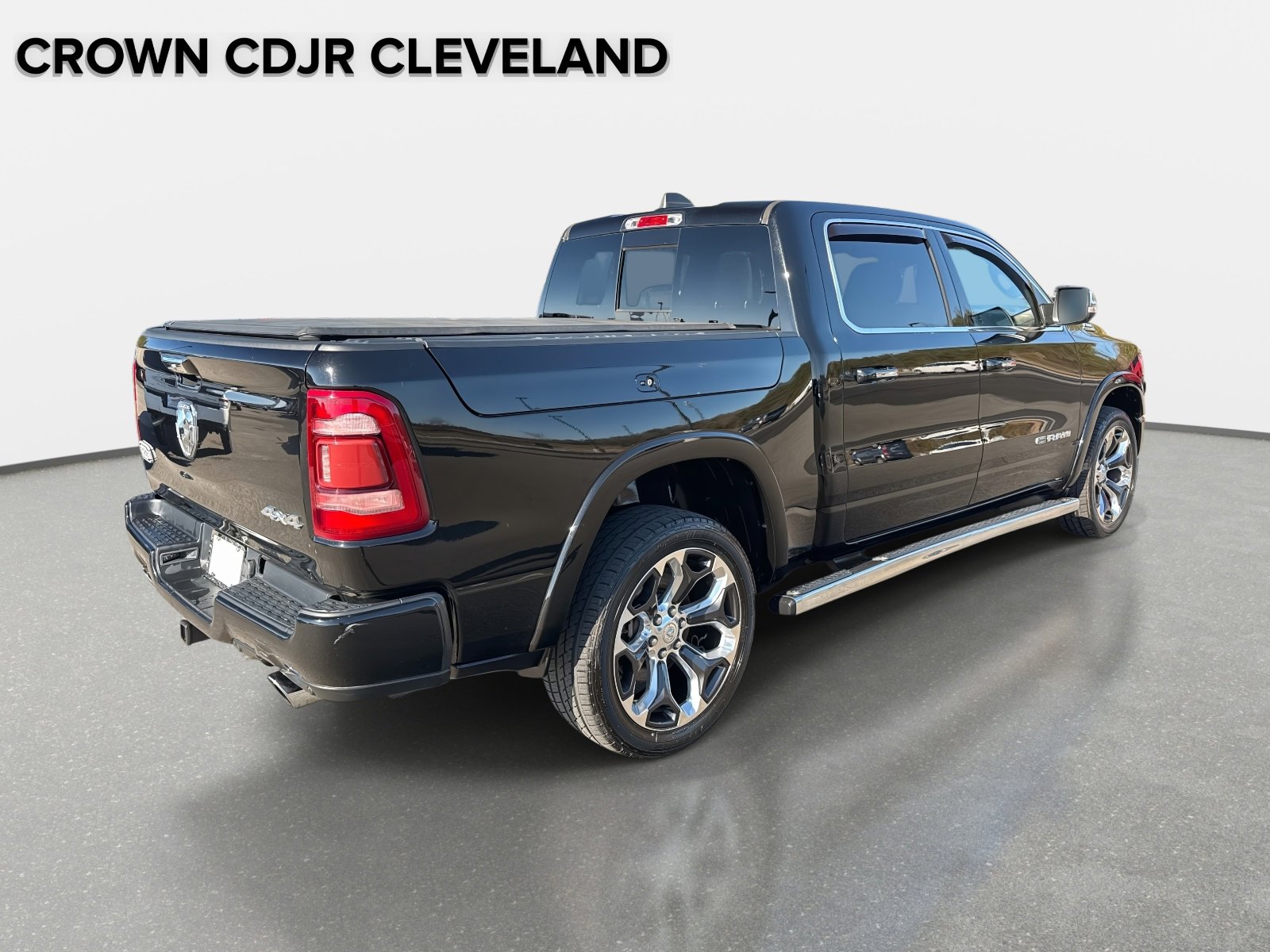 Used 2021 RAM 1500 Limited w/ Body Color Bumper Group image 4