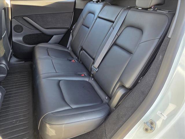 Used 2023 Tesla Model Y Performance image 18