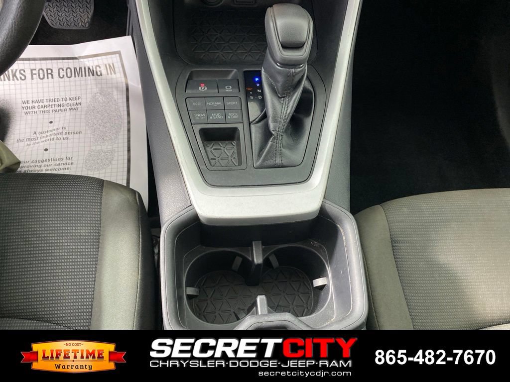 Used 2023 Toyota RAV4 LE AWD/4WD image 22