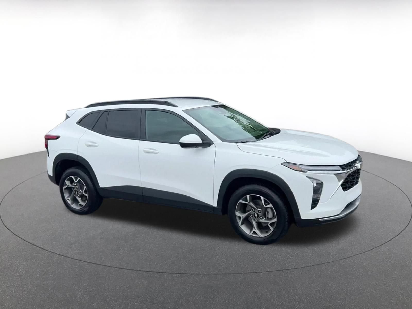 Used 2025 Chevrolet Trax LT FWD video 2