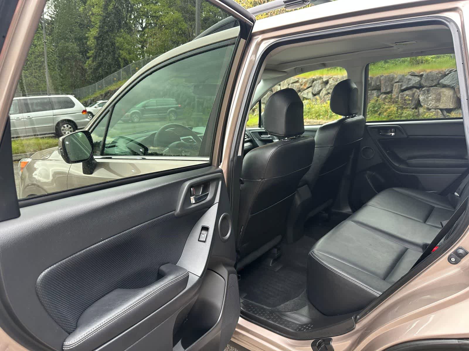 Used 2015 Subaru Forester 2.5i Touring w/ Rugged Package #2 AWD/4WD image 12