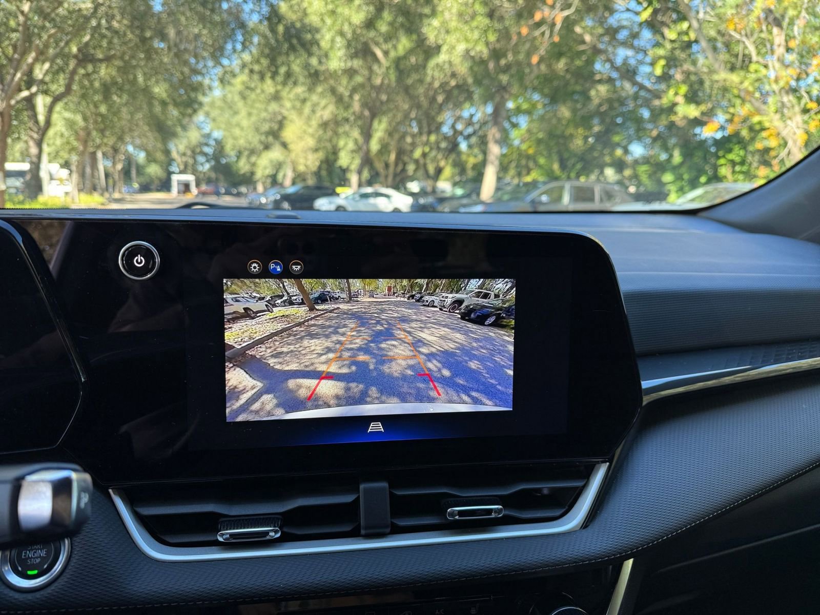 Used 2025 Chevrolet Equinox LT image 17