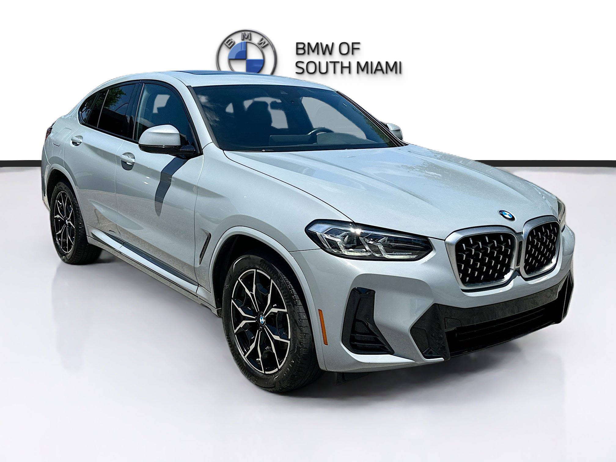 Used 2023 BMW X4 xDrive30i w/ M Sport Package image 1