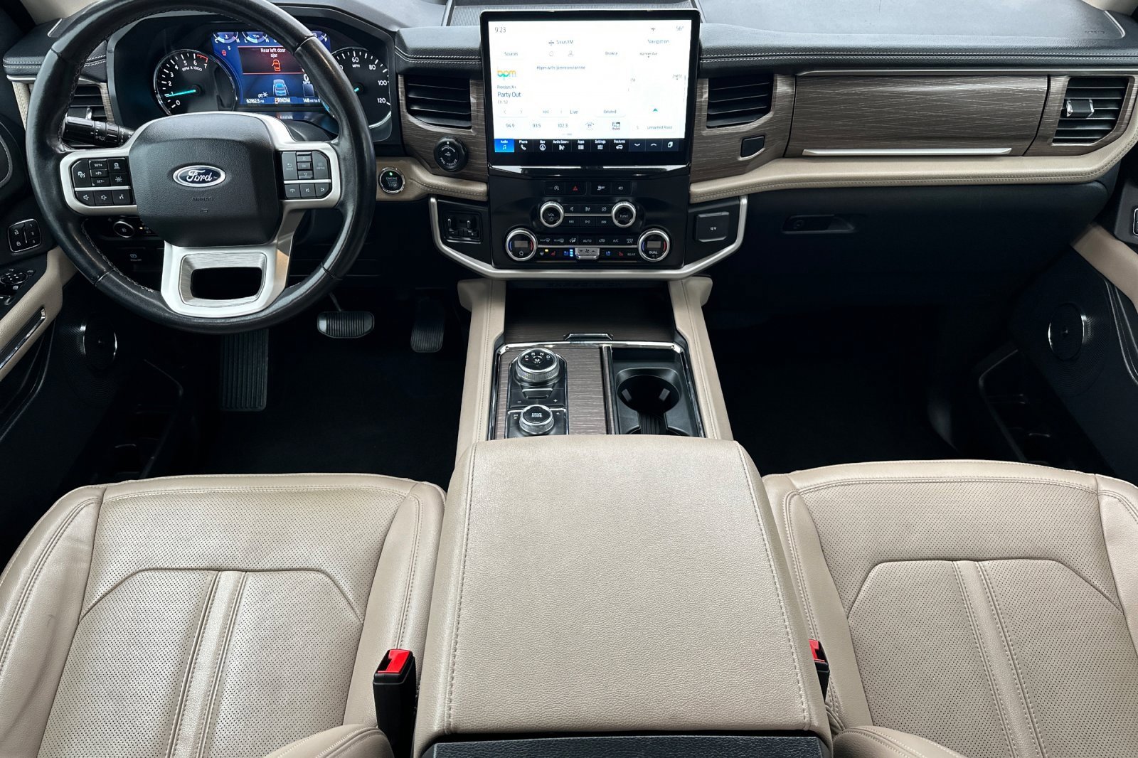Used 2023 Ford Expedition Limited image 13
