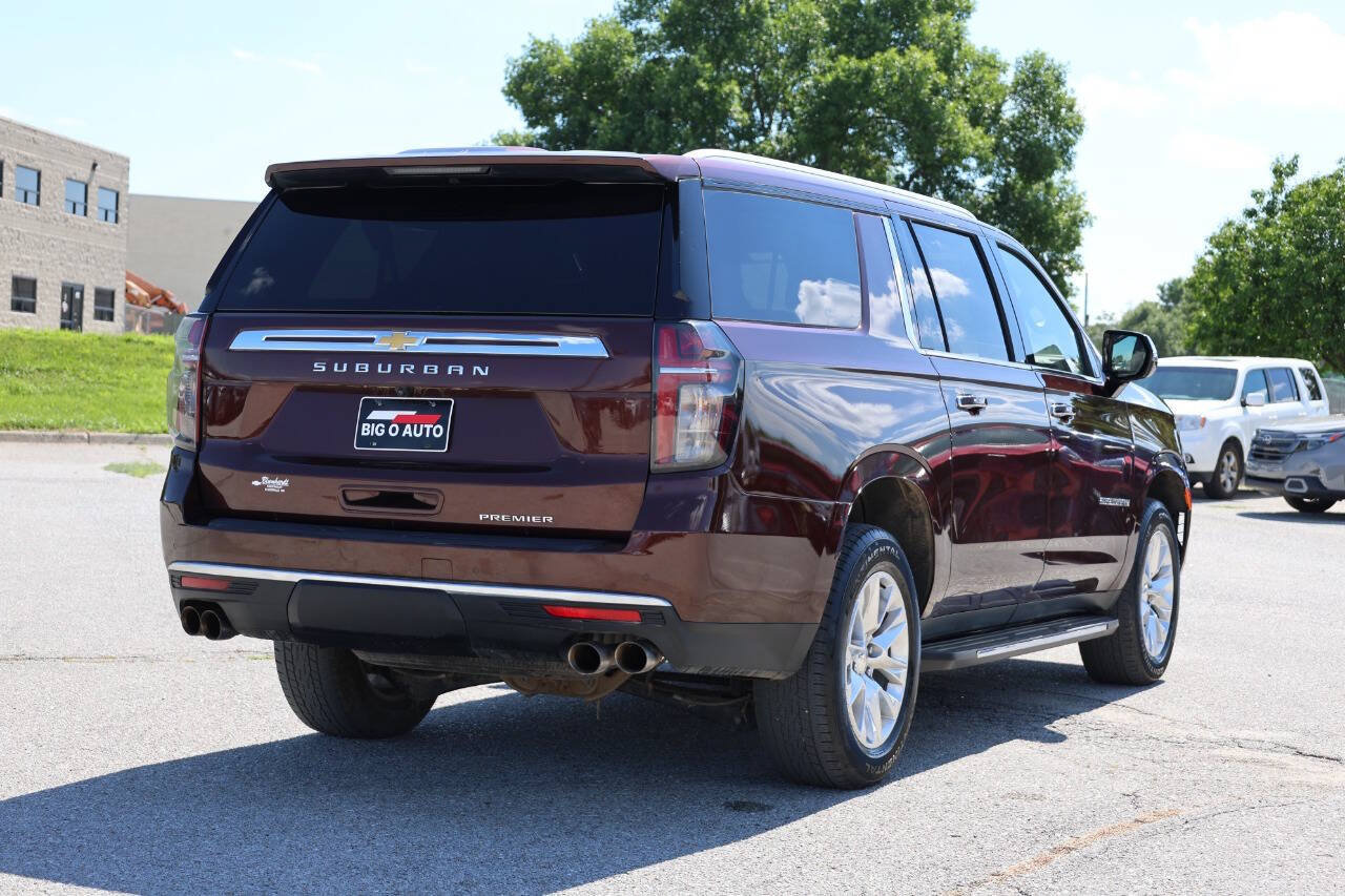 Used 2023 Chevrolet Suburban Premier AWD/4WD image 9