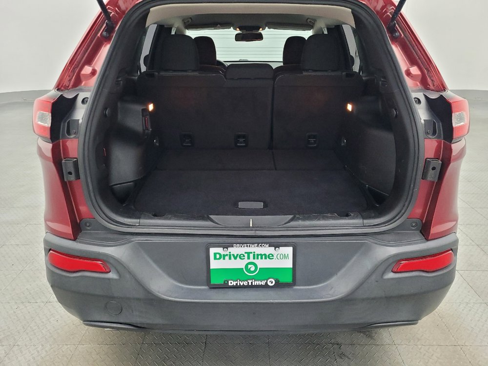 Used 2017 Jeep Cherokee Sport image 29