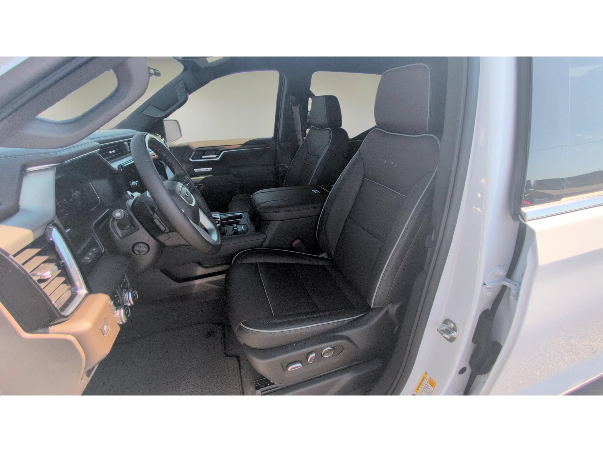 Used 2026 GMC Sierra 1500 Denali w/ Technology Package AWD/4WD image 20