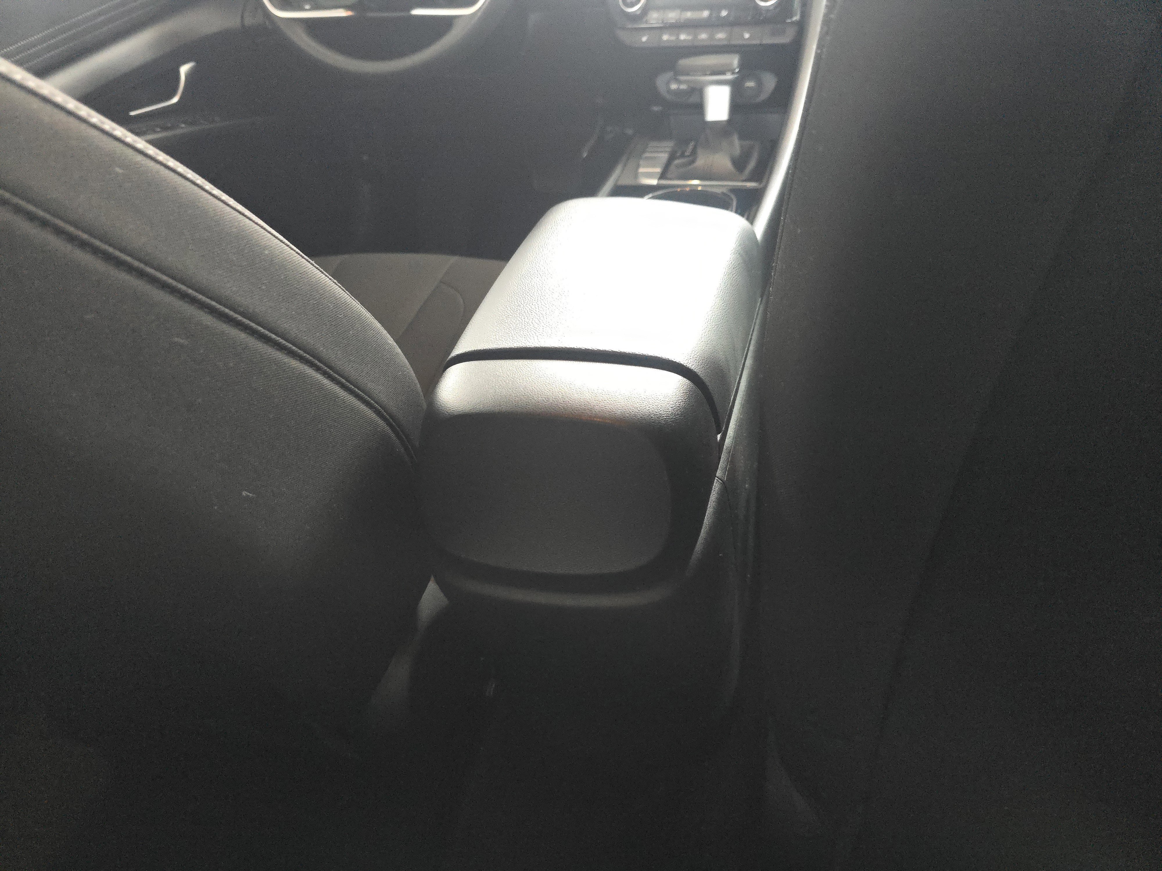 Used 2023 Hyundai Elantra Blue image 27