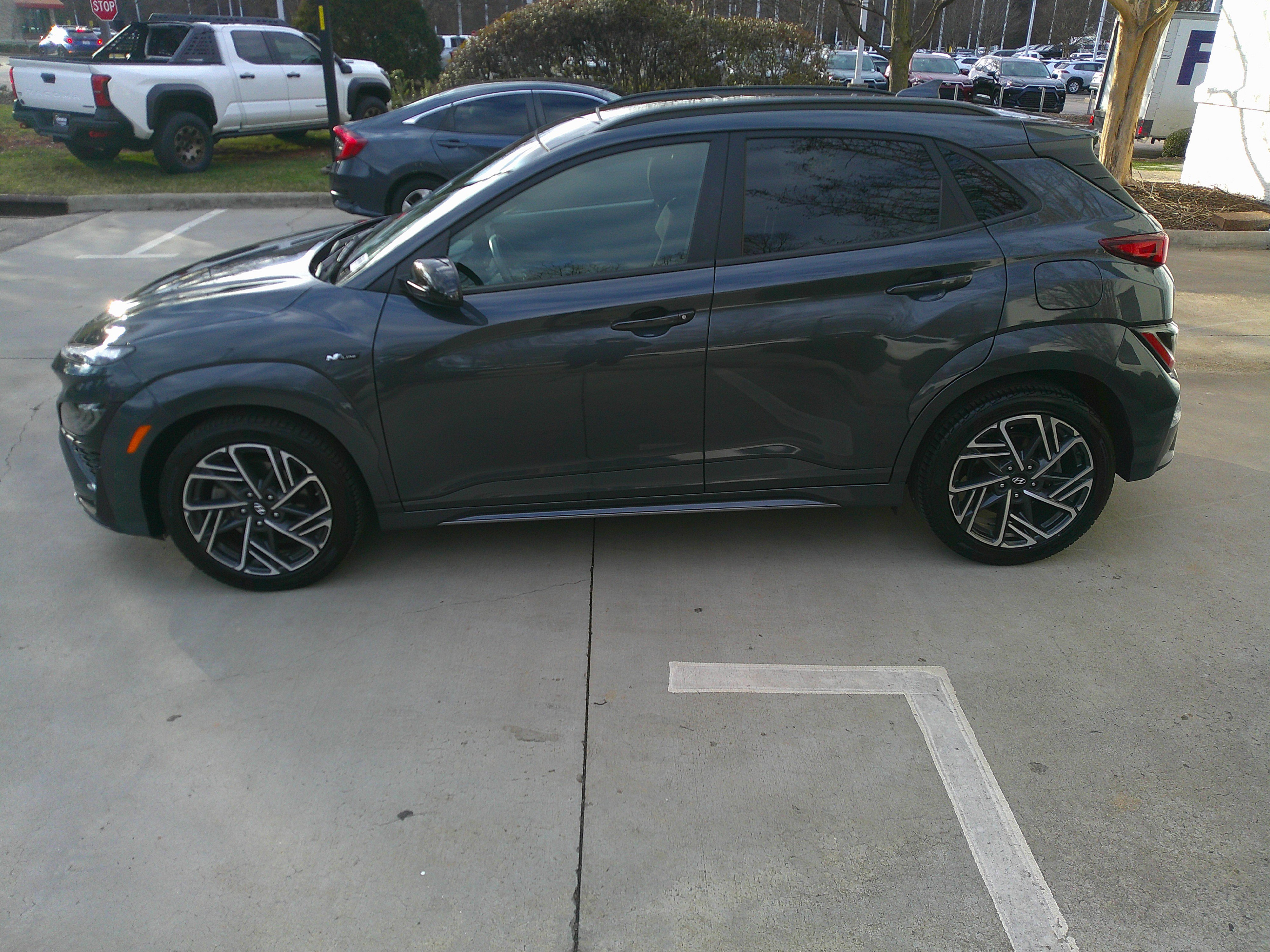 Used 2022 Hyundai Kona N Line w/ Tech Package image 8