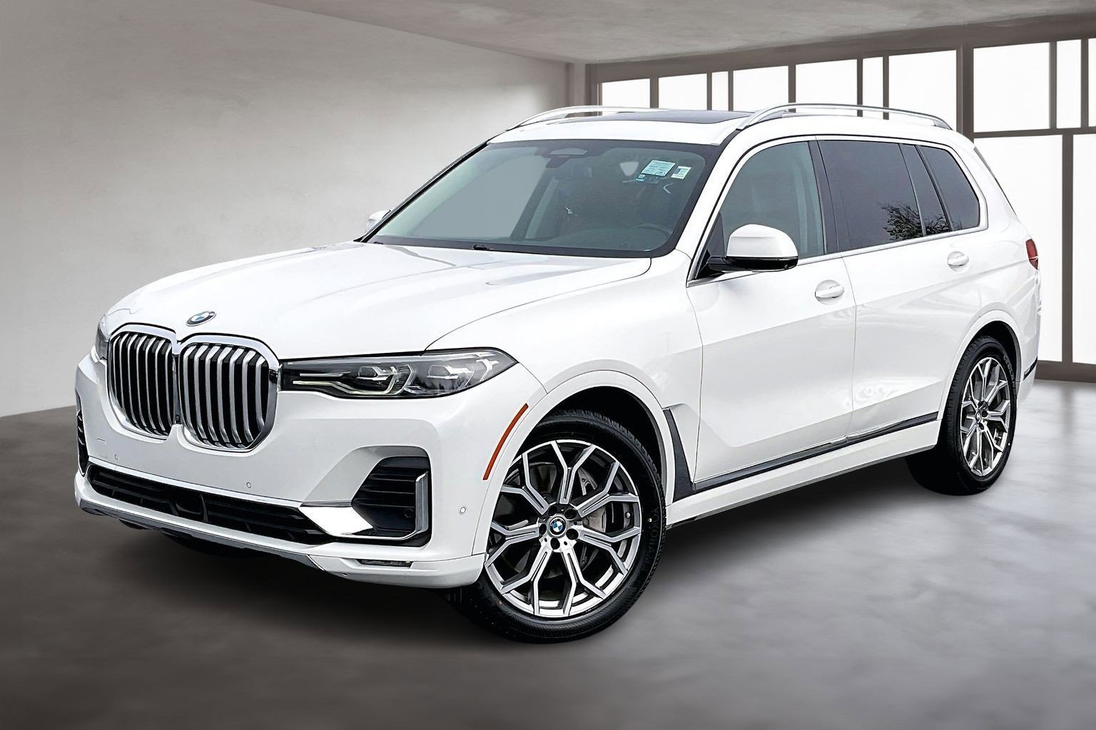 Used 2019 BMW X7 xDrive50i w/ Premium Package image 3