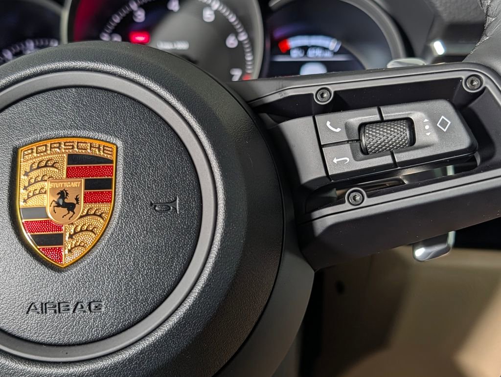 New 2026 Porsche Macan image 37