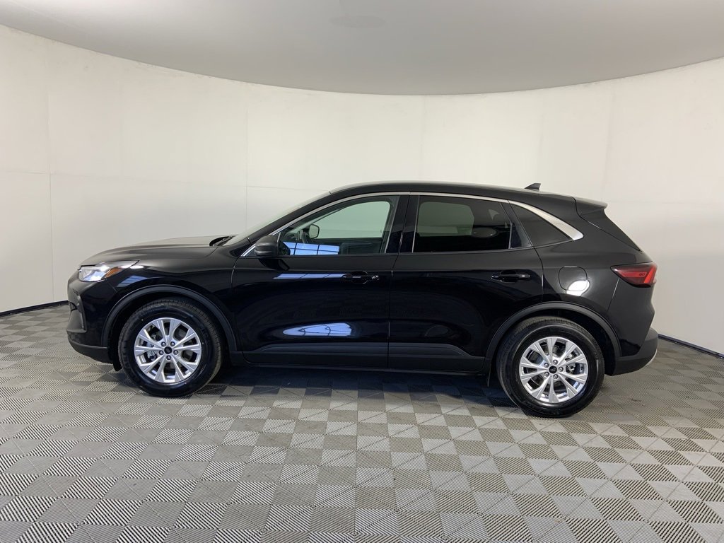 Used 2023 Ford Escape Active image 6