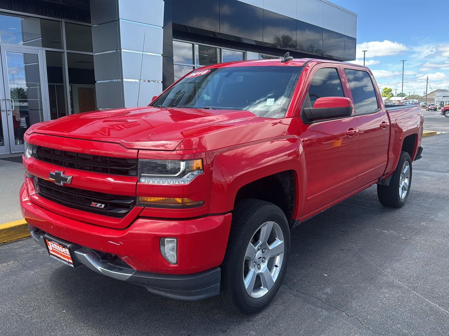 Used 2018 Chevrolet Silverado 1500 LT w/ Texas Edition AWD/4WD image 9