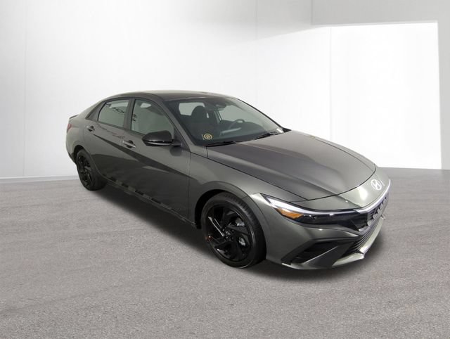 New 2026 Hyundai Elantra Sport FWD image 11