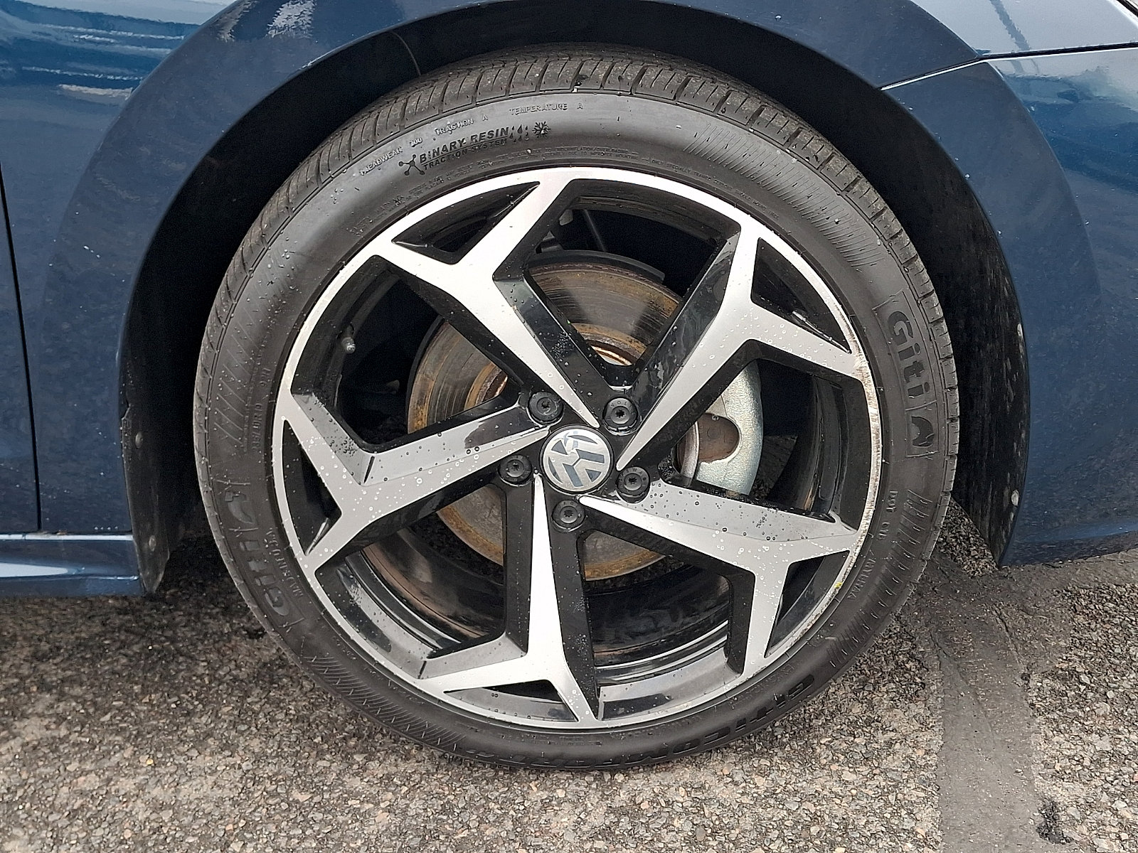 Used 2021 Volkswagen Passat 2.0T R-Line image 9