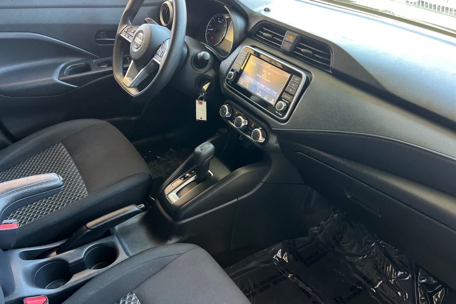 Used 2022 Nissan Versa S FWD image 17
