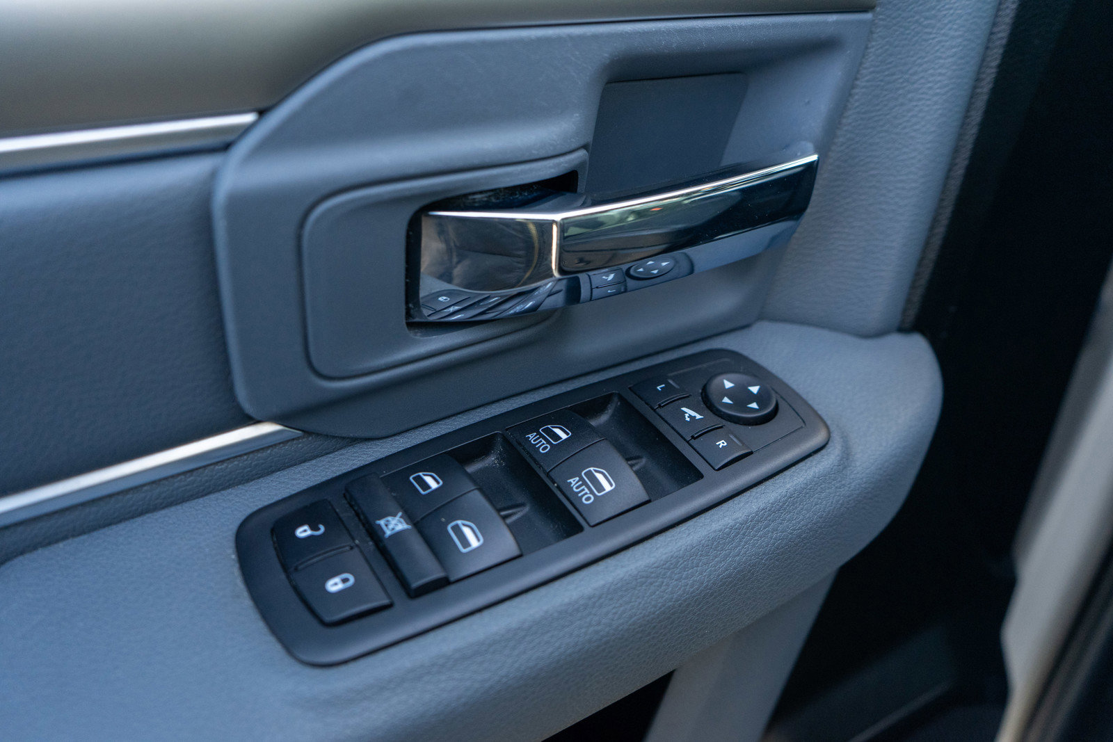 Used 2019 RAM 1500 Classic Warlock image 14