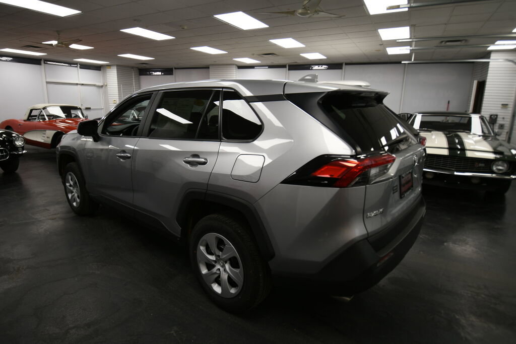 Certified 2024 Toyota RAV4 LE image 5