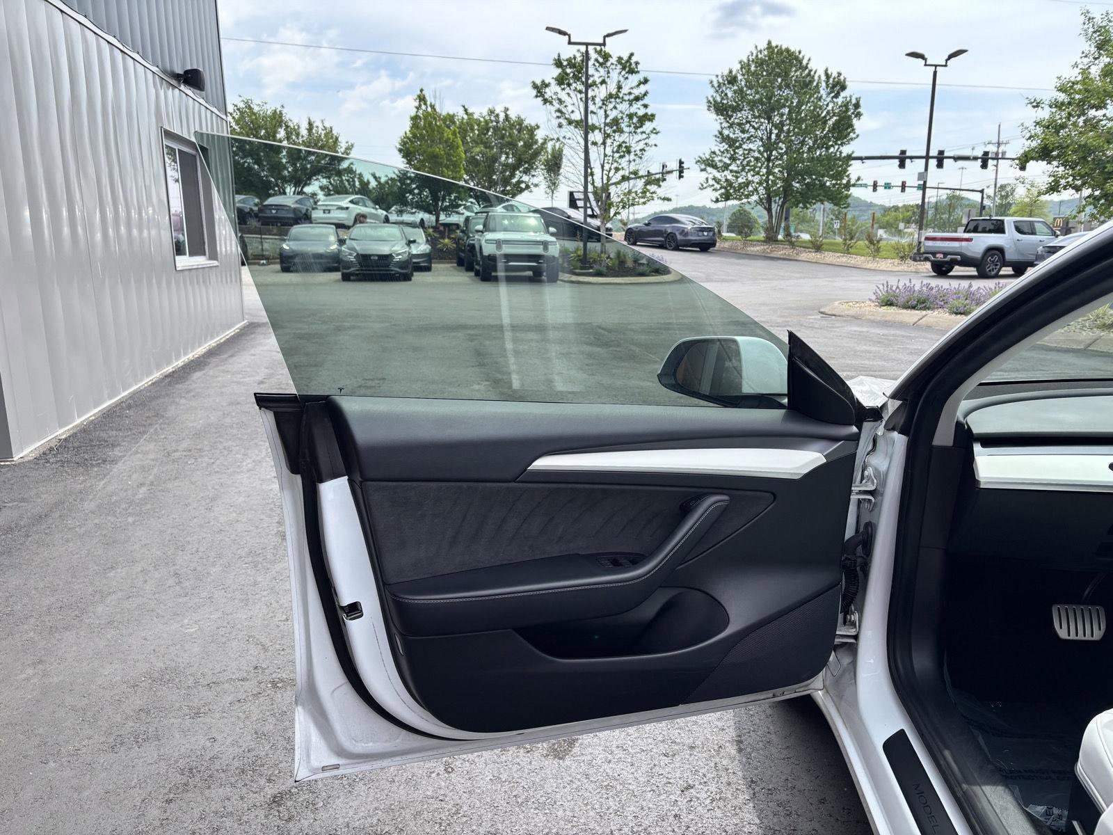 Used 2021 Tesla Model 3 Performance AWD/4WD image 9