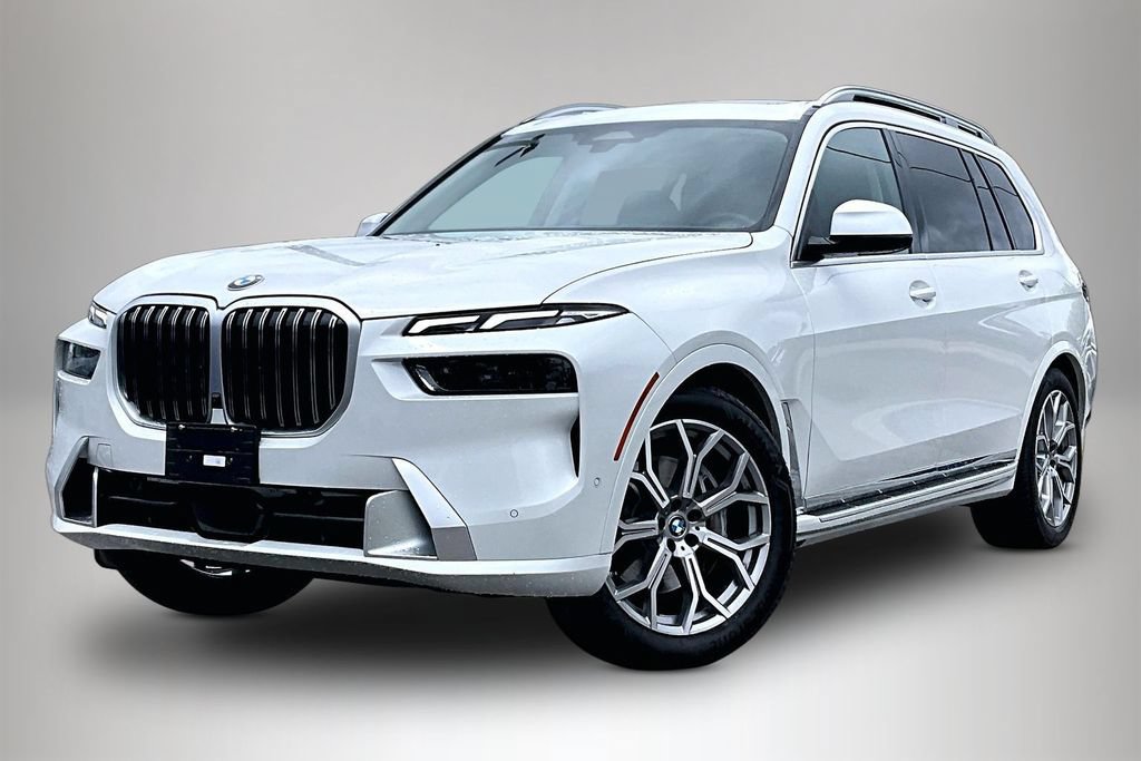 Certified 2026 BMW X7 xDrive40i AWD/4WD image 2