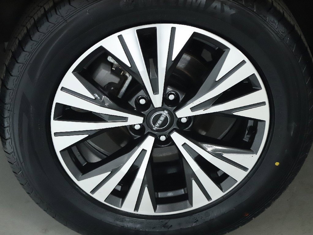 Certified 2023 Nissan Rogue SV image 12