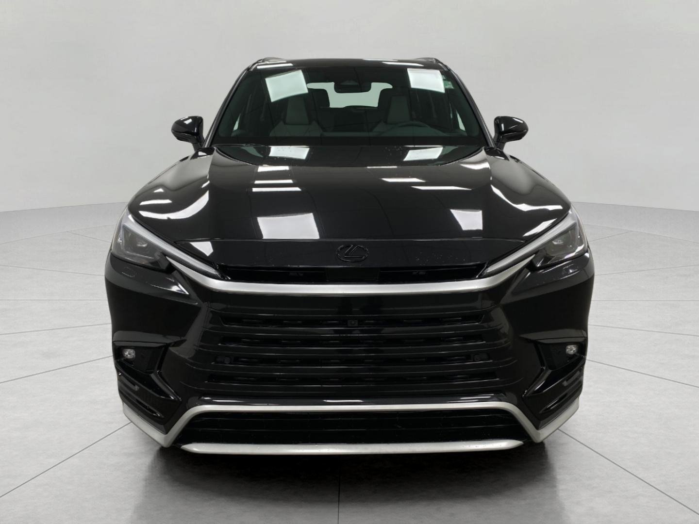 New 2026 Lexus TX 500h AWD image 10