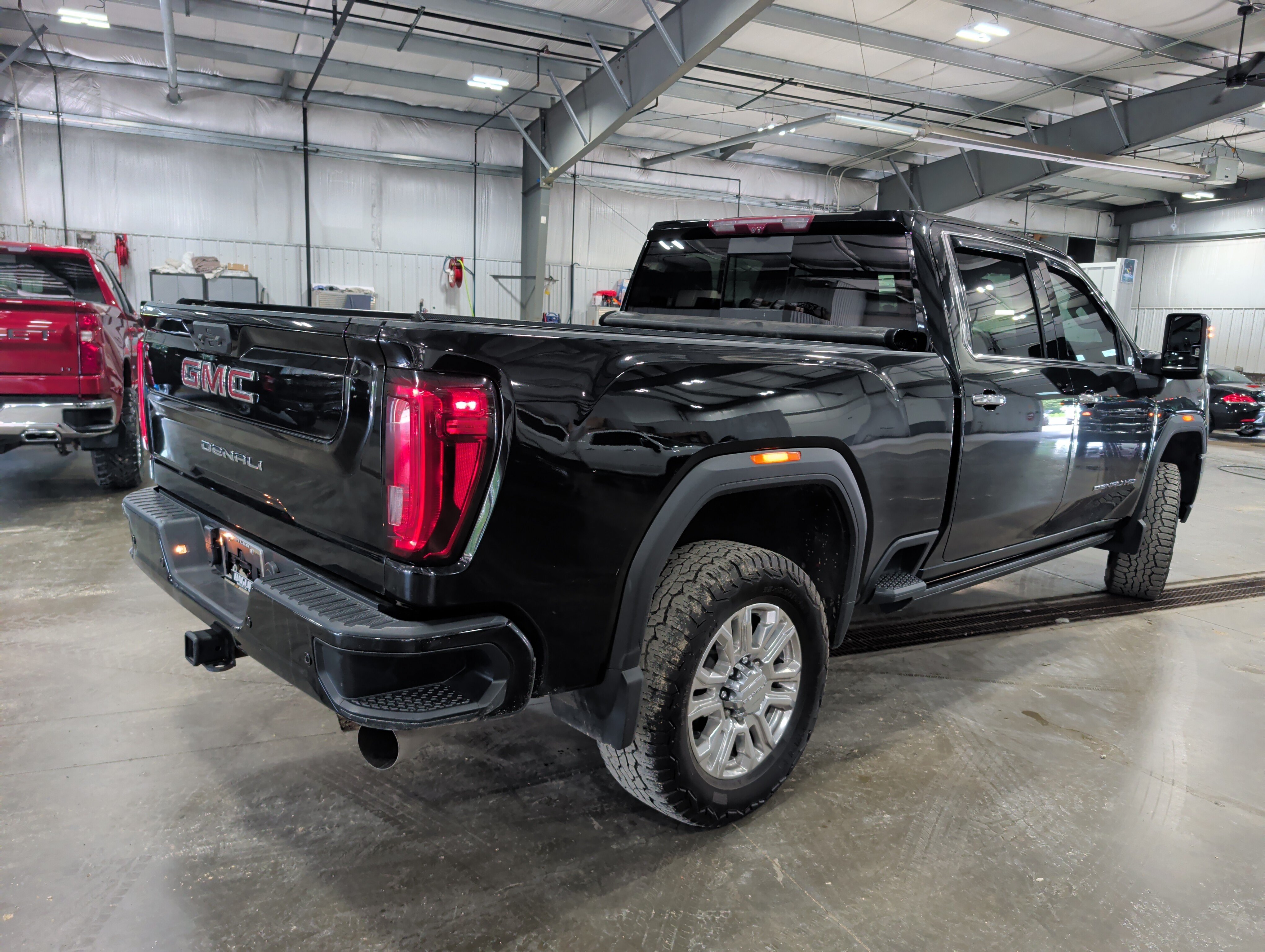 Used 2022 GMC Sierra 2500 Denali w/ Denali Ultimate Package AWD/4WD image 3